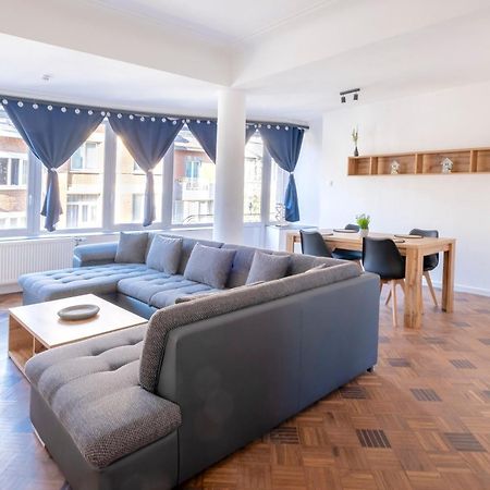 Nomad Apartments - Henin Шарлероа Екстериор снимка