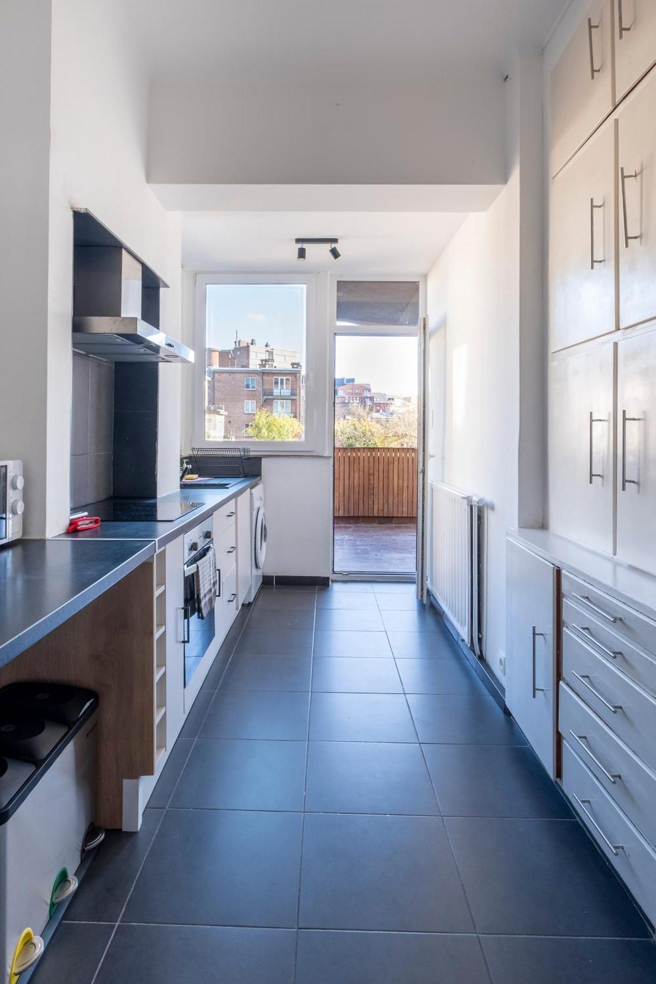 Nomad Apartments - Henin Шарлероа Екстериор снимка